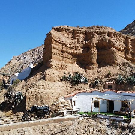 Creatively Designed Cavehouse With Jacuzzi Villa Gorafe Exterior photo