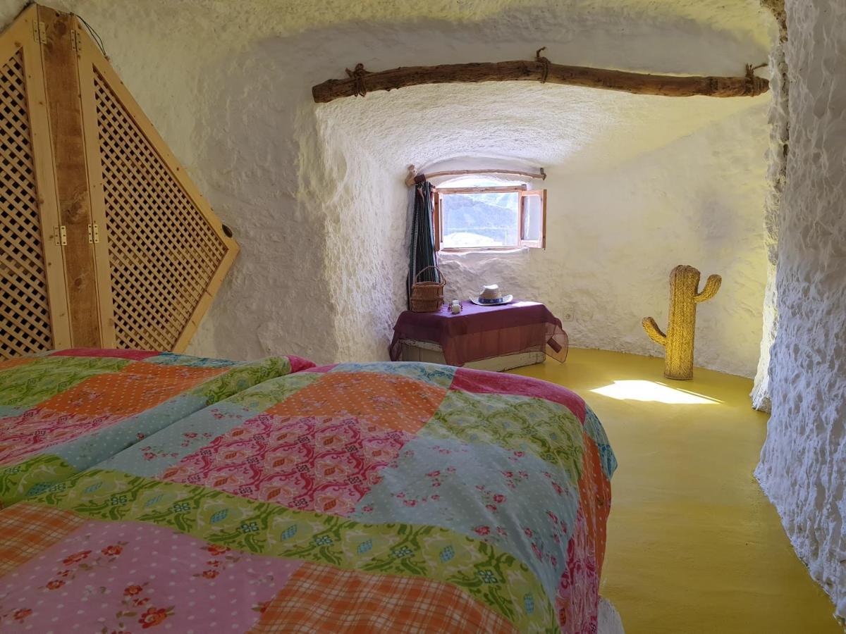 Creatively Designed Cavehouse With Jacuzzi Villa Gorafe Exterior photo