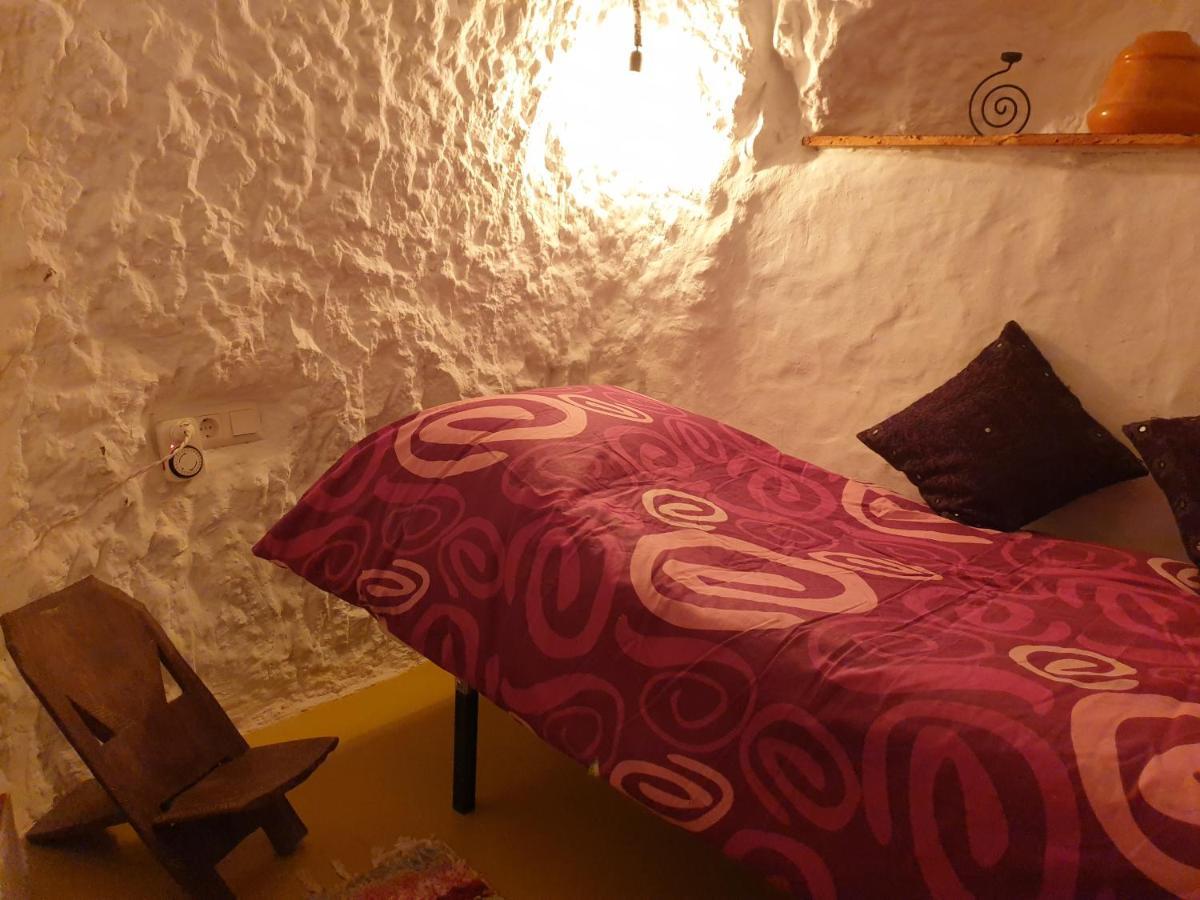 Creatively Designed Cavehouse With Jacuzzi Villa Gorafe Exterior photo