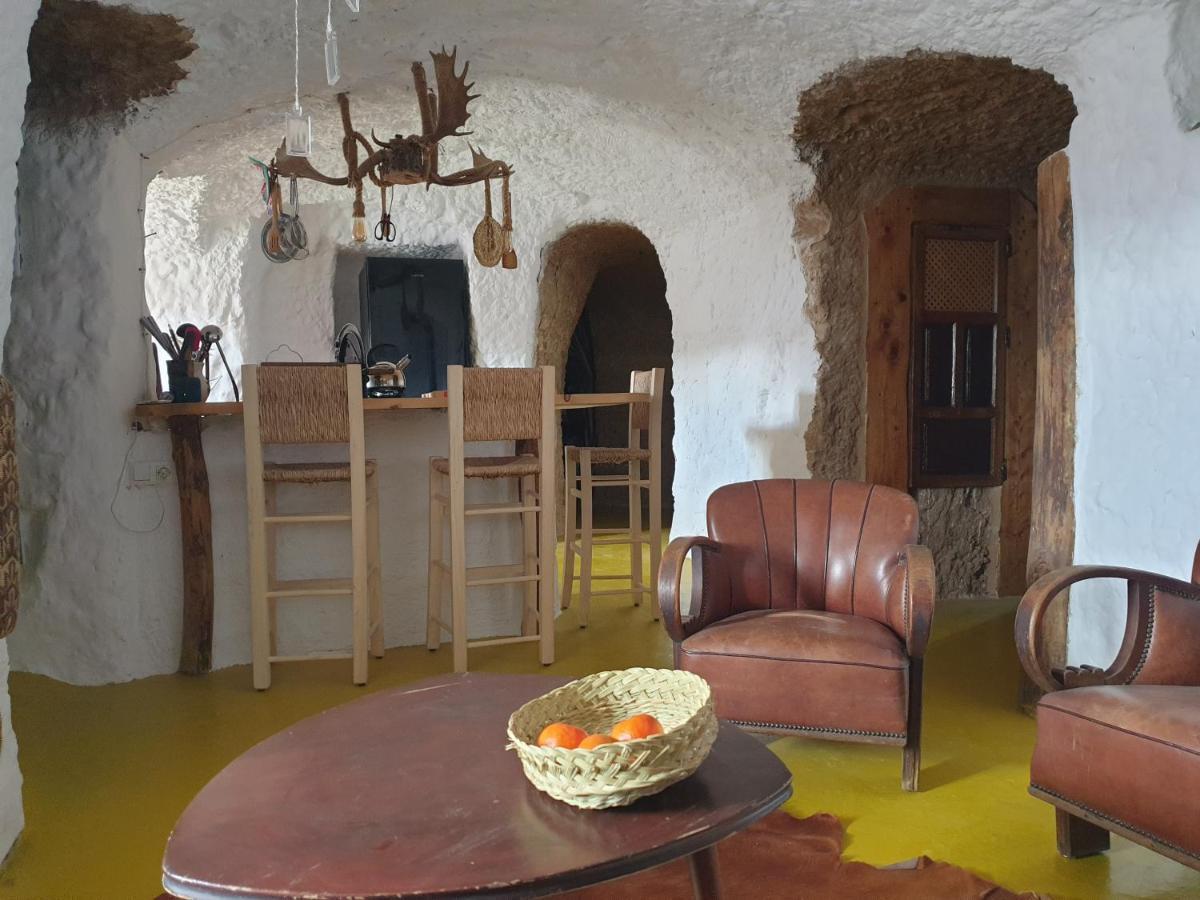 Creatively Designed Cavehouse With Jacuzzi Villa Gorafe Exterior photo