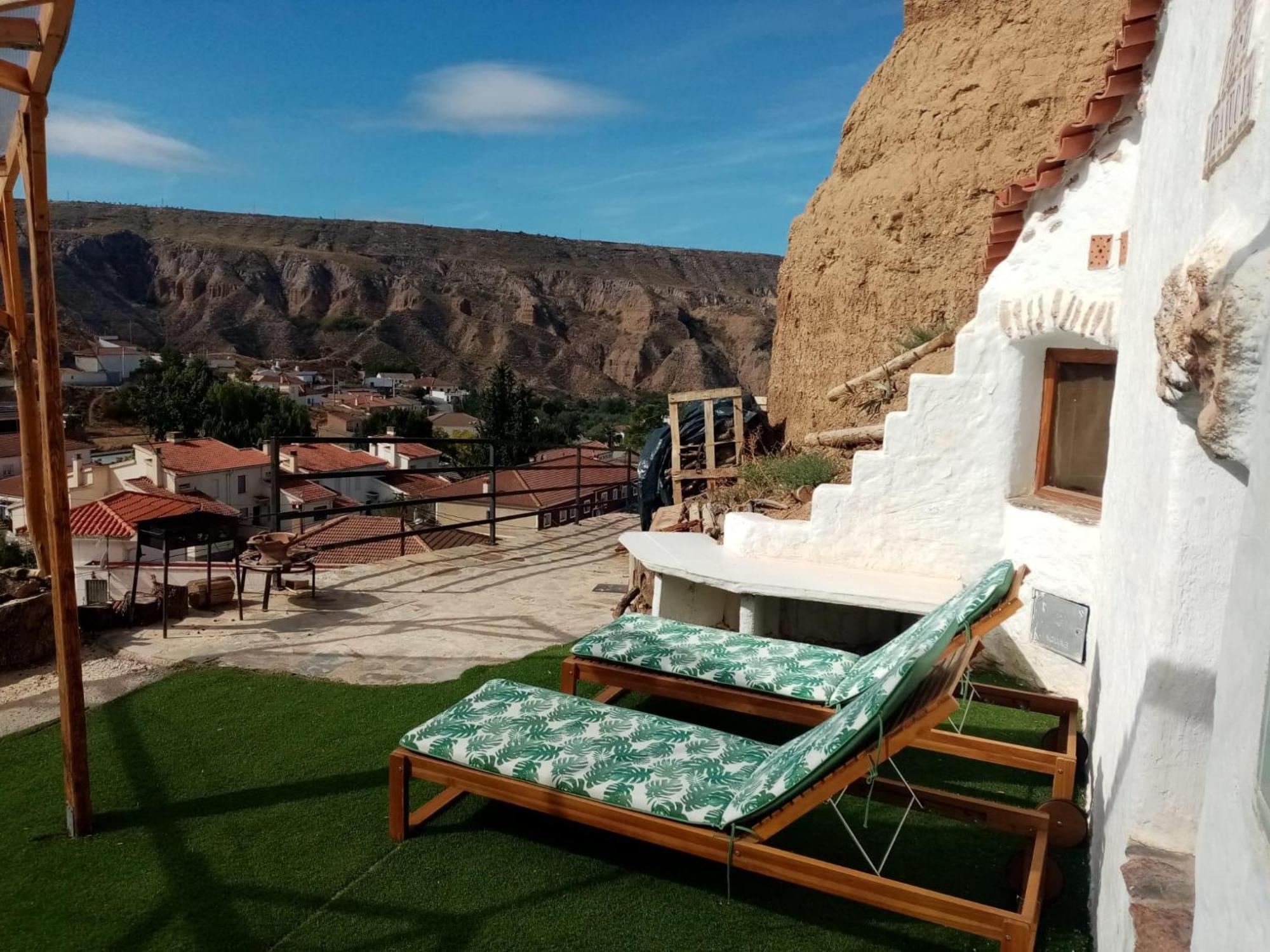 Creatively Designed Cavehouse With Jacuzzi Villa Gorafe Exterior photo